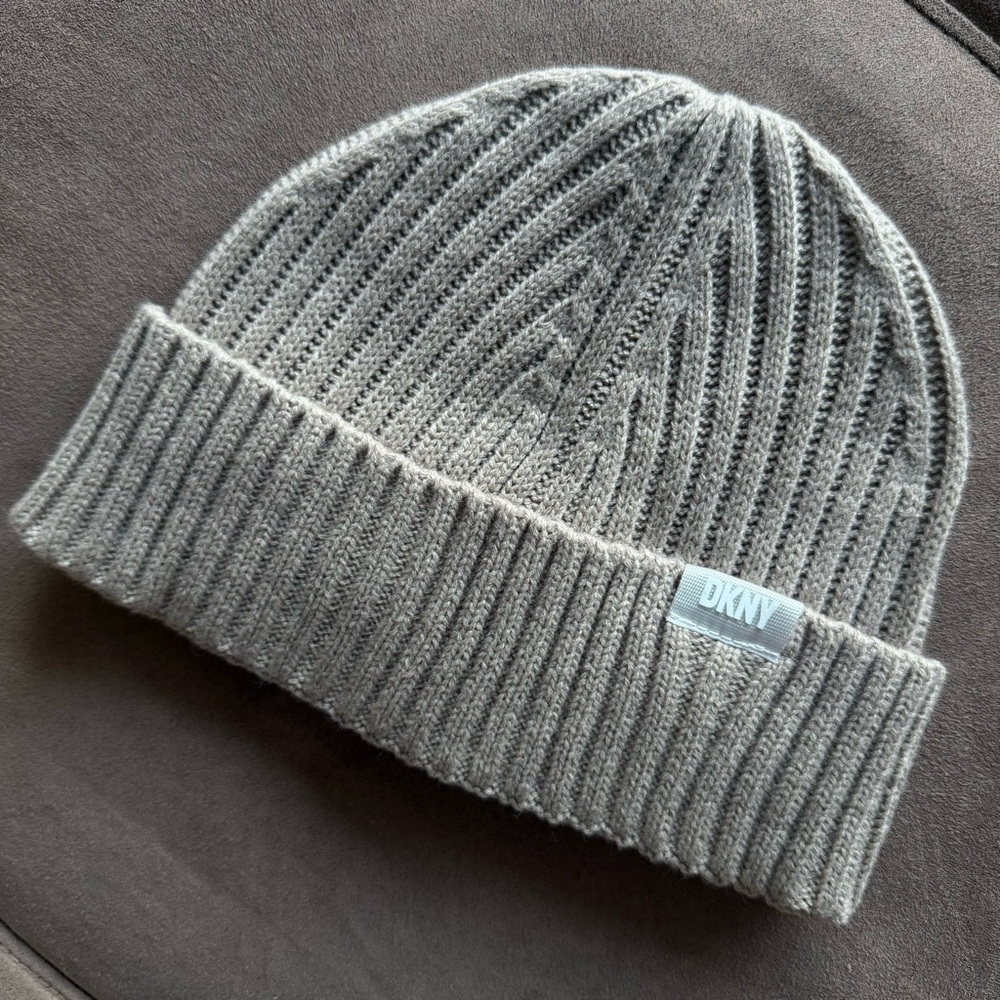 DKNY Gray Ribbed Knit Beanie